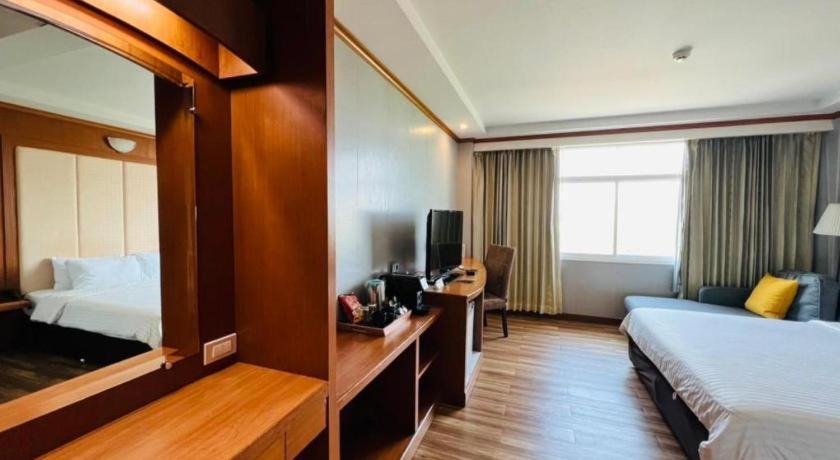 Western Grand Hotel Ratchaburi Ban Bang Kra Exterior photo